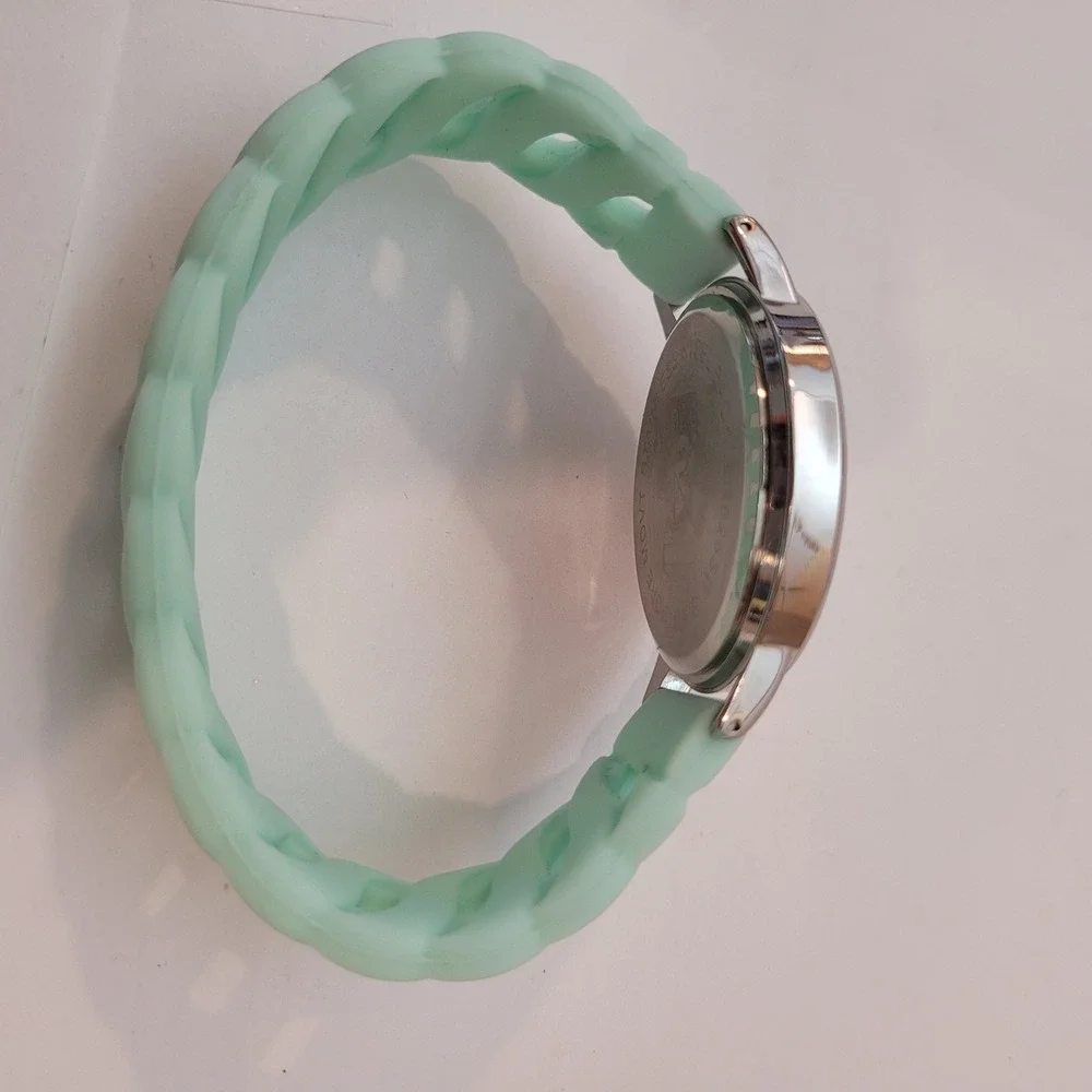 BWC‎ Wrist Watch Womens Mint Green Silicone Strap Oversized Dial Digit Ladies
